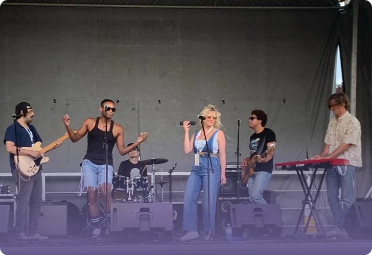 Group 1062 <br />KoolFM FAMILY STAGE<br />